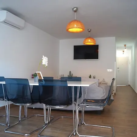 El Abuelo Nyaraló *